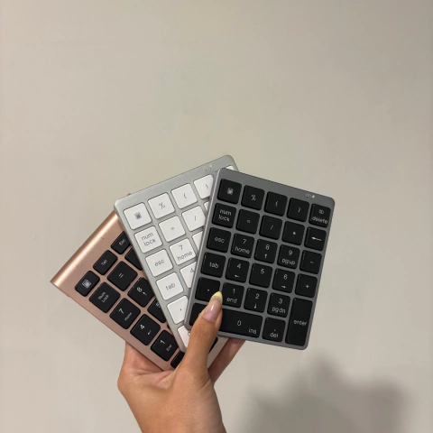 Teclado Numérico Inalámbrico 2.4G – Portátil, Ergonómico y USB Plug & Play - comprar online