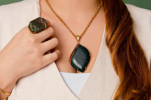 Colar Jaspe Sanguíneo