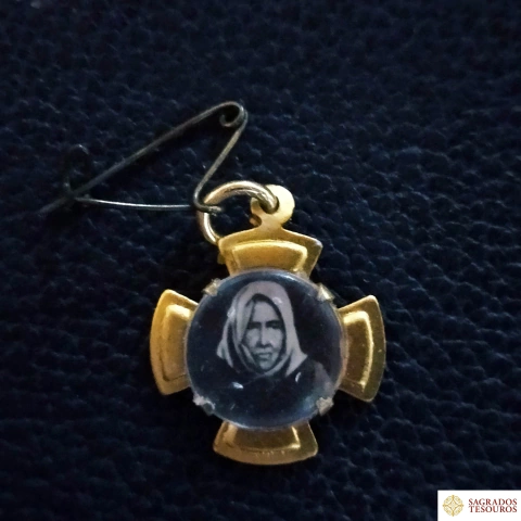 Broche de Nhá Chica