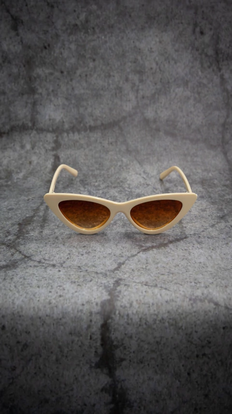 Gafas CAT EYE - Crema mate - comprar online