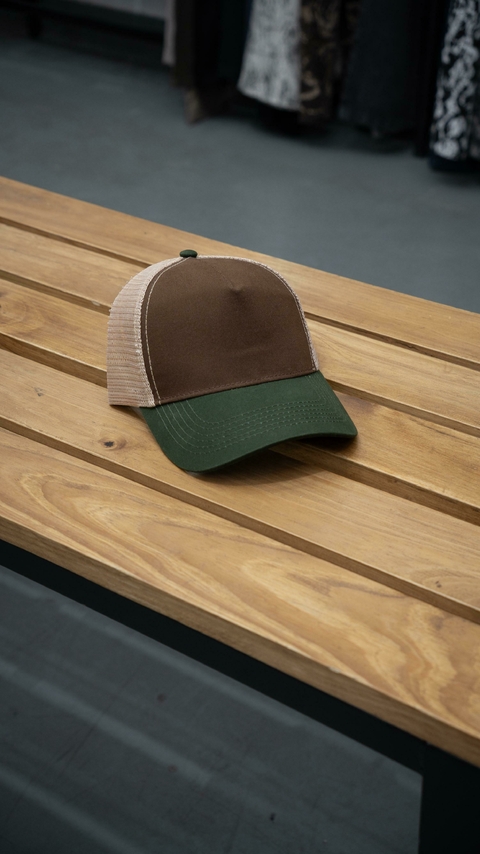 GORRA TRUCKER TRICOLOR - MARRON - comprar online