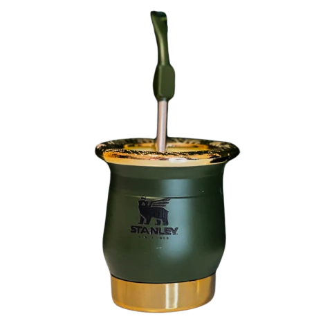 Kit Cuia de Chimarrão e Bomba Stanley Sortidos - comprar online