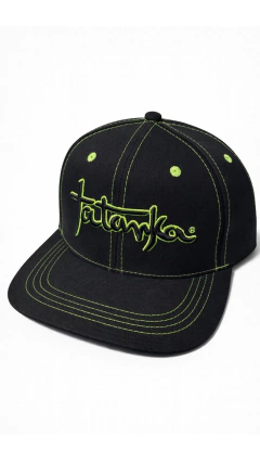 Boné Tatanka preto com bordado verde flúor 6 gomos REF 45