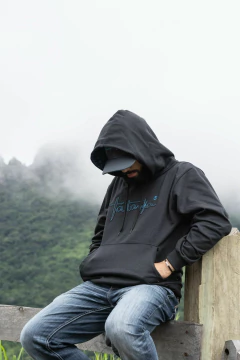 Moletom Tatanka Preto Bordado com contorno Azul - Tatanka Clothes