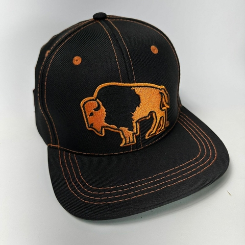 Boné Tatanka Preto bisão Bordado em preto e laranja flúor REF 151 - comprar online