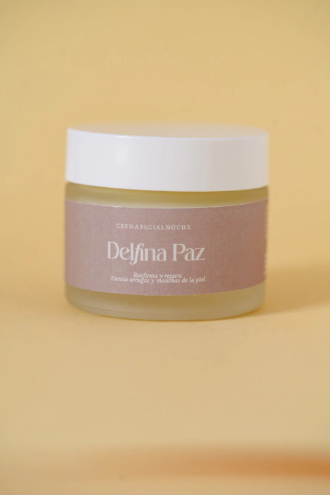 CREMA DE NOCHE DELFINA PAZ