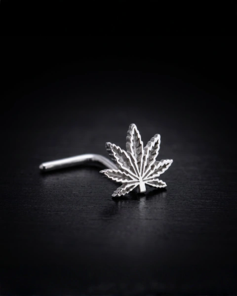 Piercing Nostril Cannabis Indica | Médio - Prata 950