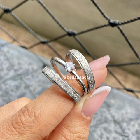 Alianças Estela diamantada - comprar online