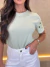 BLUSA COM DETALHES DE BORDADOS NA GOLA E MANGA - Lojas Carol Store