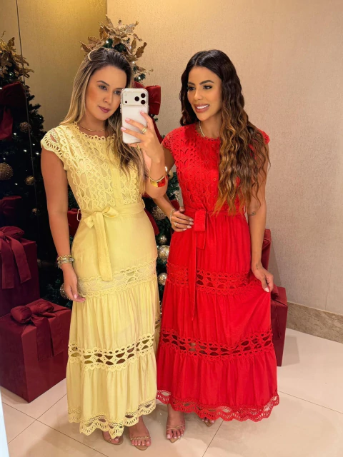 Vestido Longo Detalhe em Guipir c/ Fita - comprar online