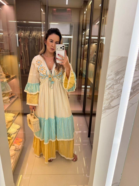 Vestido Indiano c/ Manga e Detalhes em Babados - comprar online