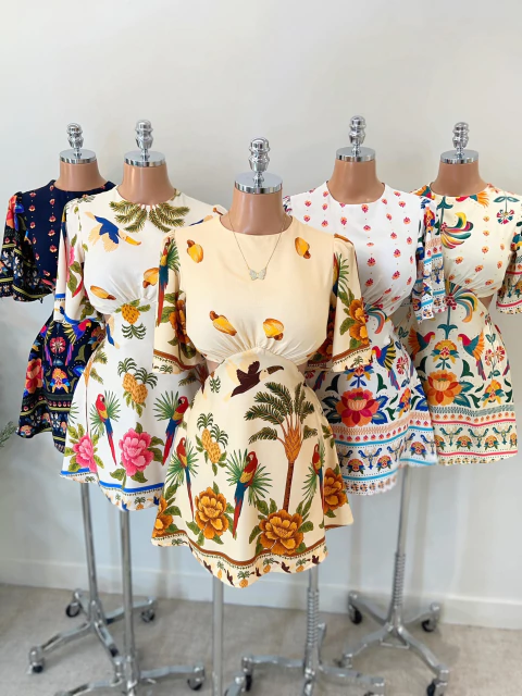 Macaquinho Estampado c/Manga - comprar online