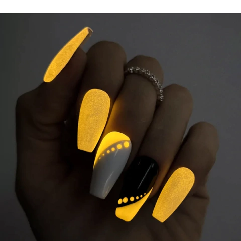 Polvo Glow in the dark #4 Pink Mask