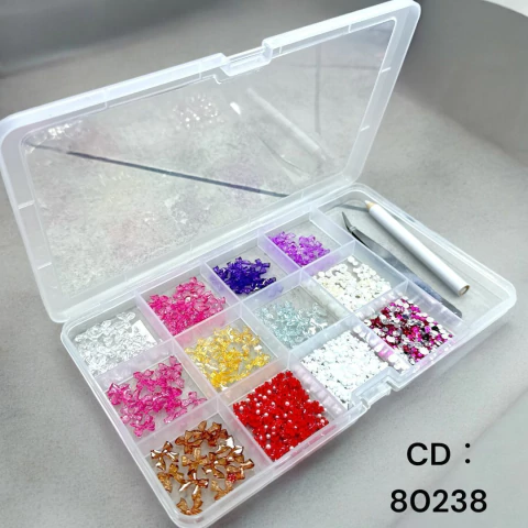 Caja con deco , pinza y lapiz cera levanta - comprar online