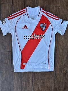 OFERTA 2X1 | CAMISETA TITULAR DE RIVER PLATE + SHORT NBA - ENVIO GRATIS