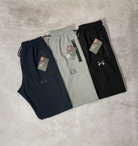 PANTALÓN UNDER ARMOUR MICROFIBRA