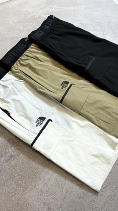 Short/bermuda cargo The North Face - comprar online