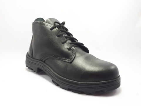 Botina de Segurança em Couro C/ Cadarço com Bico de PVC com C.A e Solado de Borracha - Ref.: 03/1