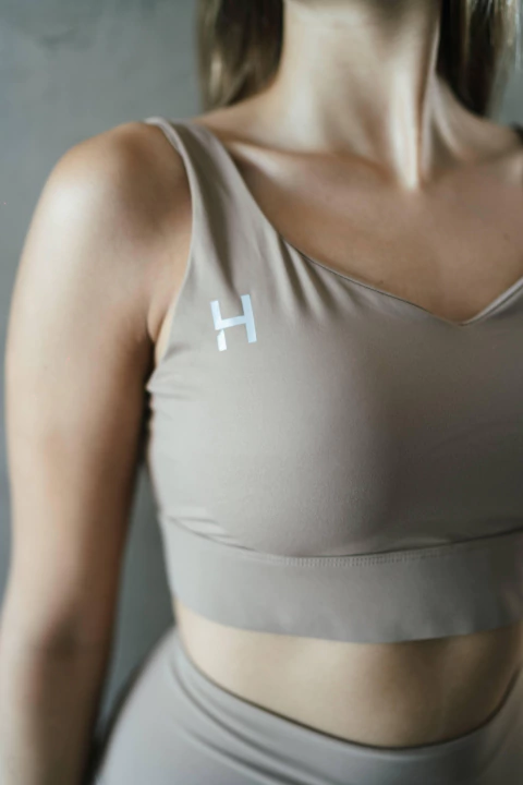 Top Vertex | Avellana
