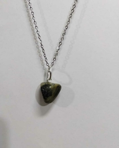 COLLAR SERPENTINA CON CADENA DE ACERO - comprar online