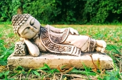 Buda Acostado