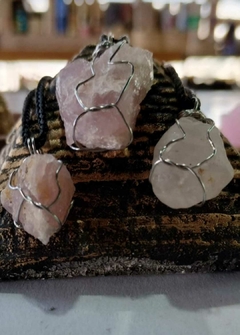 COLLARES PIEDRAS SEMI PRECIOSAS CON CORDON
