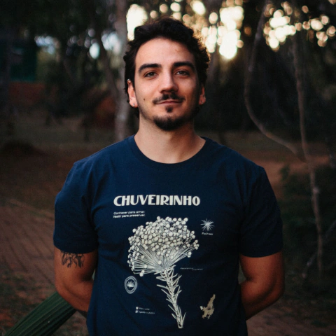 Camiseta Chuveirinho Contornos