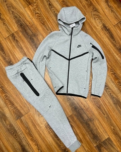 CONJUNTO NIKE TECH IMPORTADO UNISEX - comprar online