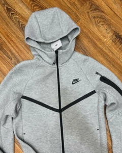 CONJUNTO NIKE TECH IMPORTADO UNISEX