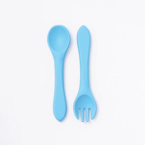 KIT TALHERES DE SILICONE COM GARFO E COLHER AZUL