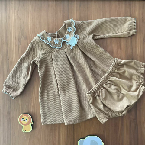 Vestido bebê manga longa e flores - Heloisa