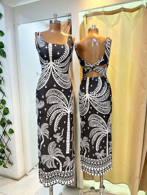 VESTIDO CRUZADO - fundo preto