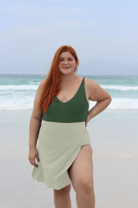 MALLA CON PAREO COLOR VERDE MUSGO COMBINADO CON MARFIL SIN CAMBIO NI DEVOLUCION - comprar online