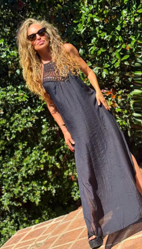 Vestido maxi calado — Negro