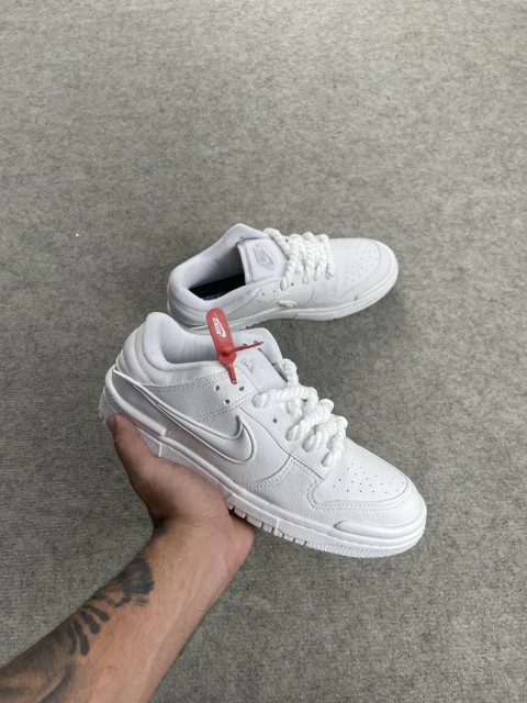 TÊNIS NK DUNK LOW TWIST
