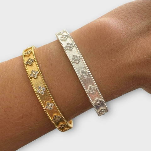 BRACELETE TREVO CRAVEJADO