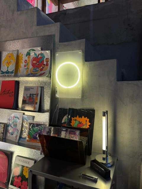 Cuadro con luz - comprar online