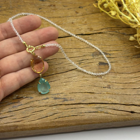 Colar de Cristais Transparentes com Pingente - Banho Ouro 18k