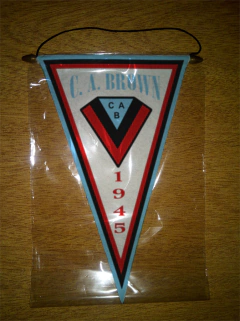 Flâmula Triangular Brown De Adrogue 22 Modelos