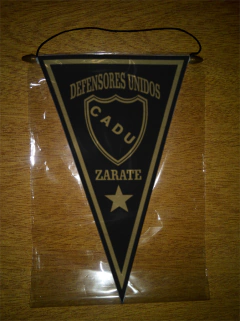 Flâmula Triangular Defensores Unidos 14 Modelos na internet