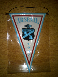 Flâmula Triangular Arsenal 19 Modelos na internet