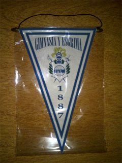 Banderin Triangular Gimnasia Y Esgrima 32 Modelos