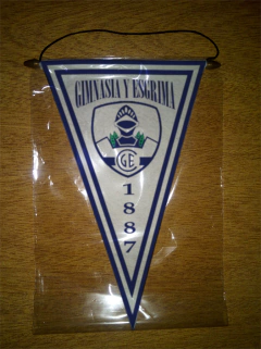 Banderin Triangular Gimnasia Y Esgrima 32 Modelos en internet