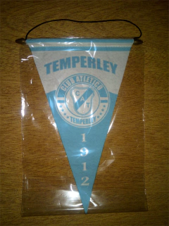 Banderin Triangular Temperley 20 Modelos on internet