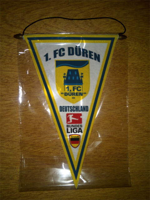 Banderín Triangular 1. Fc Düren 2 Modelos - comprar online