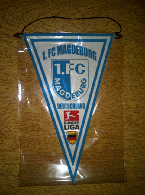 Banderín Triangular 1. Fc Magdeburg 2 Modelos - comprar online