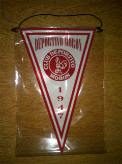 Banderín Triangular Deportivo Moron 38 Modelos - LM MERCHANDISING