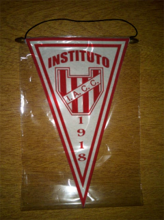 Banderin Triangular Instituto 21 Modelos en internet