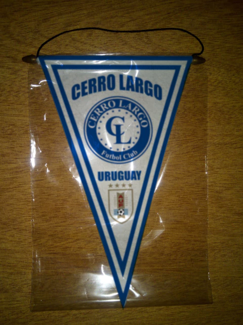 Flâmula Triangular Cerro Largo Fc - comprar online