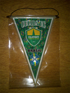 Banderín Triangular Cuiaba Ec 2 Modelos - comprar online